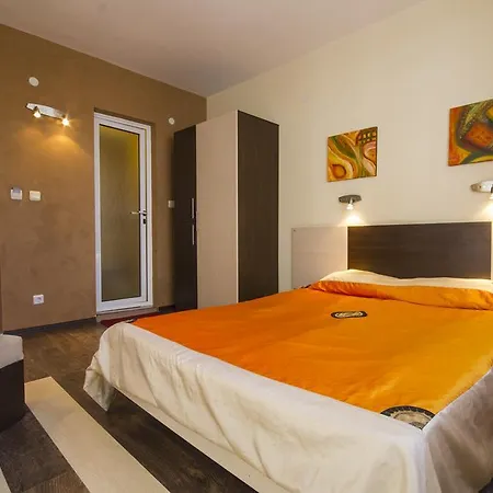 Guest house Coral 3*
