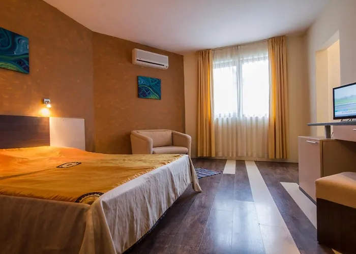 Coral Guest house 3*